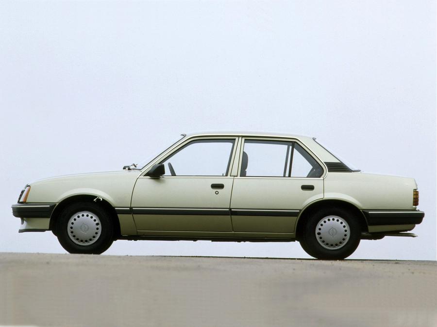  Opel Ascona 1984 года  (фото 5 из 11)